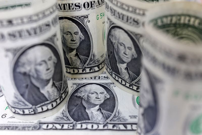 Dollar consistent as brokers anticipate signs on US rate way