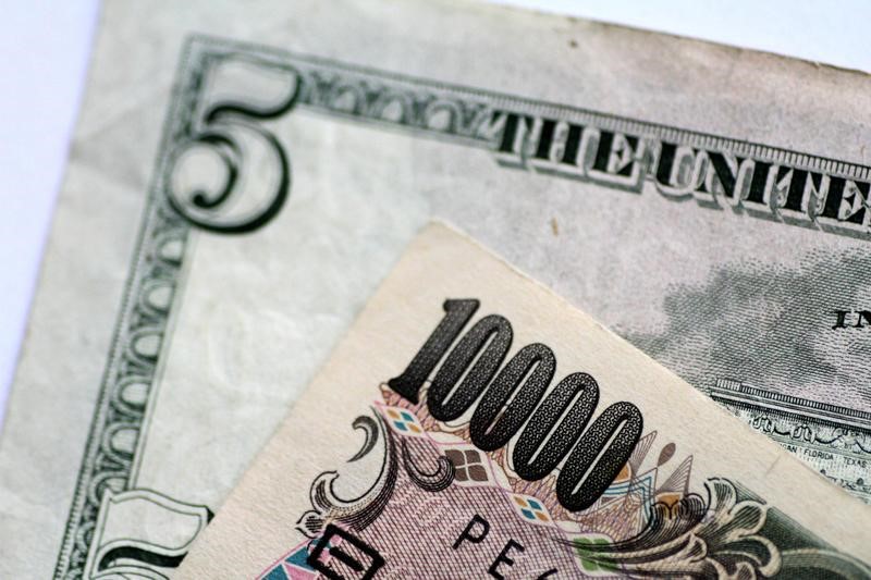 Asia FX quieted as dollar steadies in front of rate signals; yen debilitates further